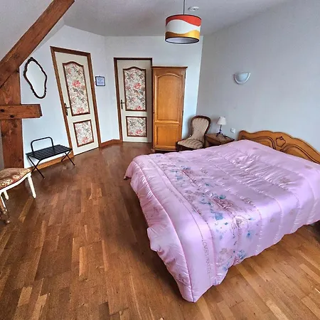 Alojamento de Acomodação e Pequeno-almoço D'hotes Chez Renee 3*